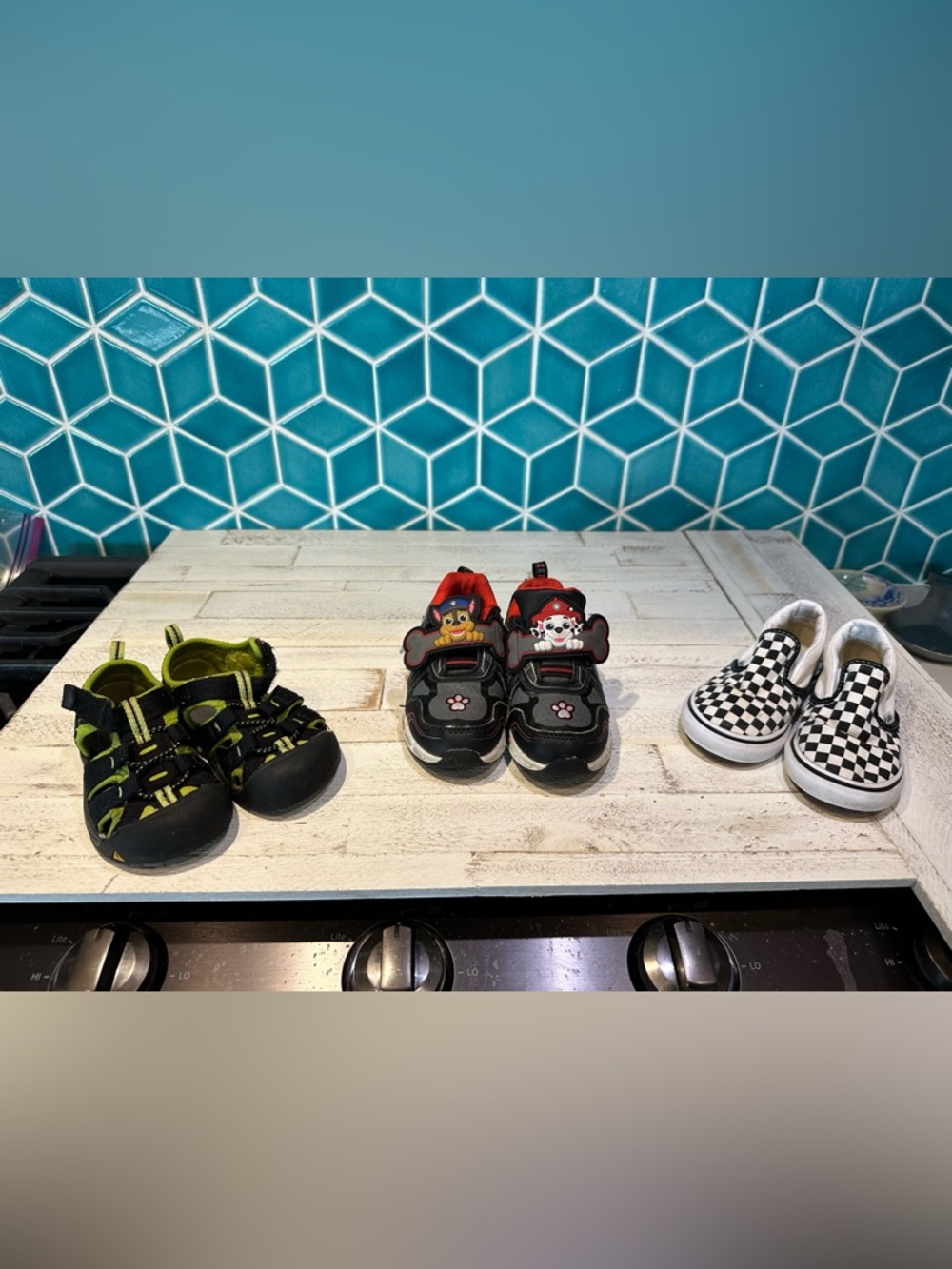 Kids 3 pair lot. Size 7 and 8 boys keens and vans Sneakers